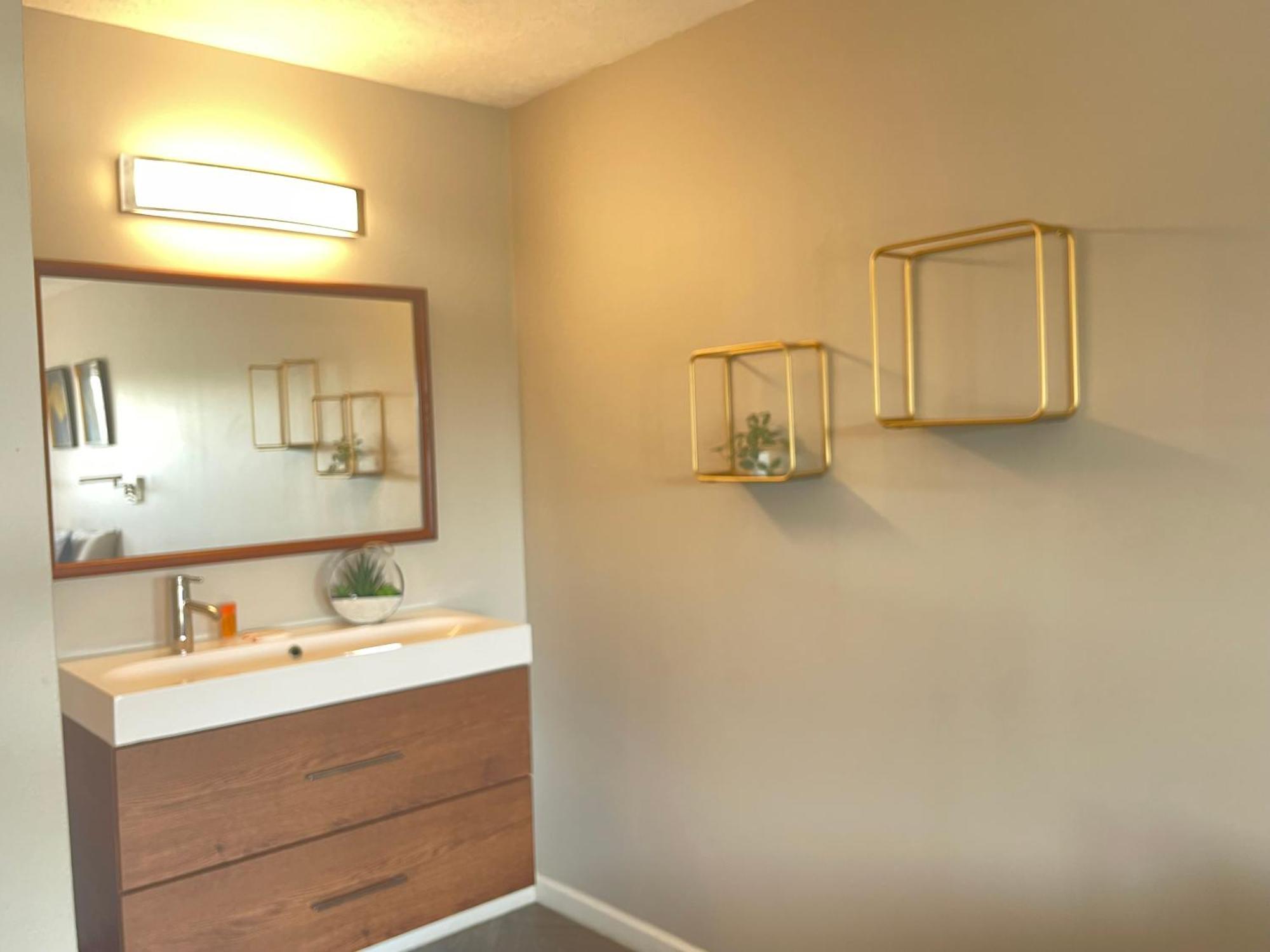 Hotel Lake Anna Glenora Ngoại thất bức ảnh