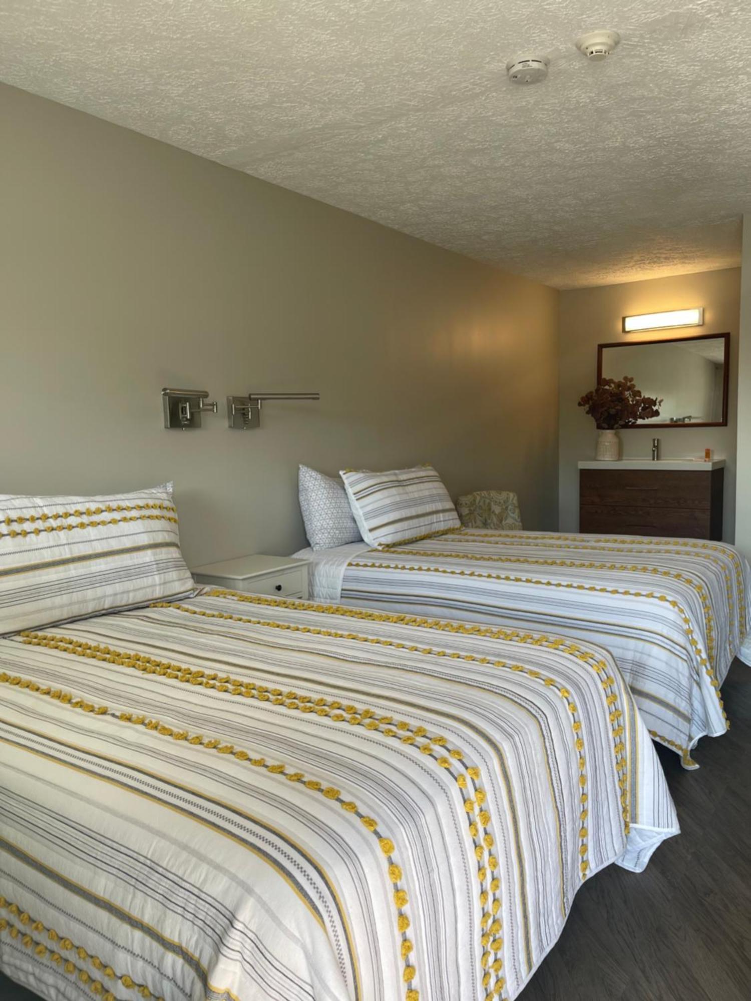 Hotel Lake Anna Glenora Ngoại thất bức ảnh