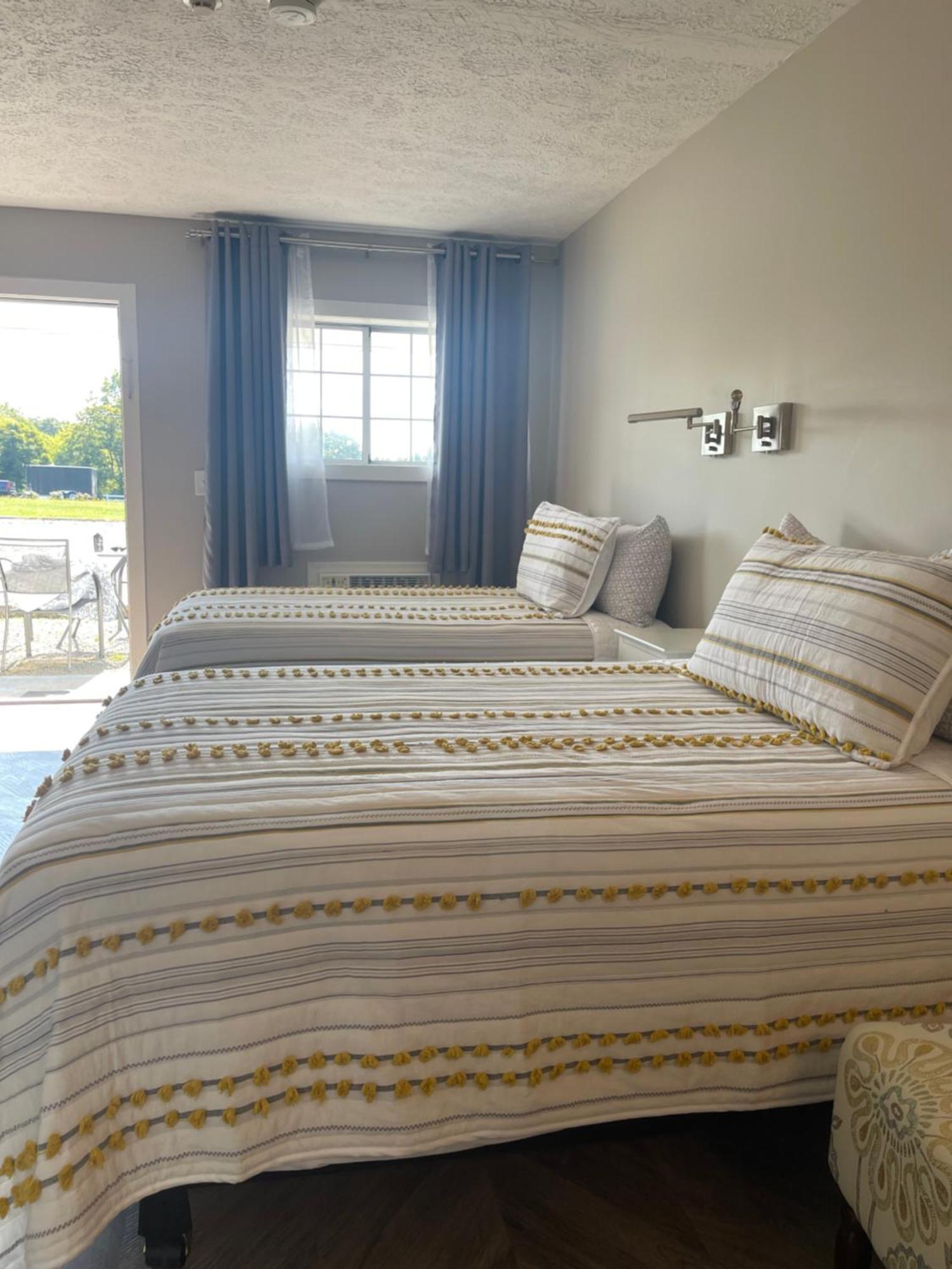 Hotel Lake Anna Glenora Ngoại thất bức ảnh