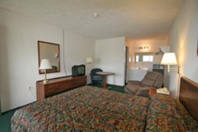 Hotel Lake Anna Glenora Phòng bức ảnh