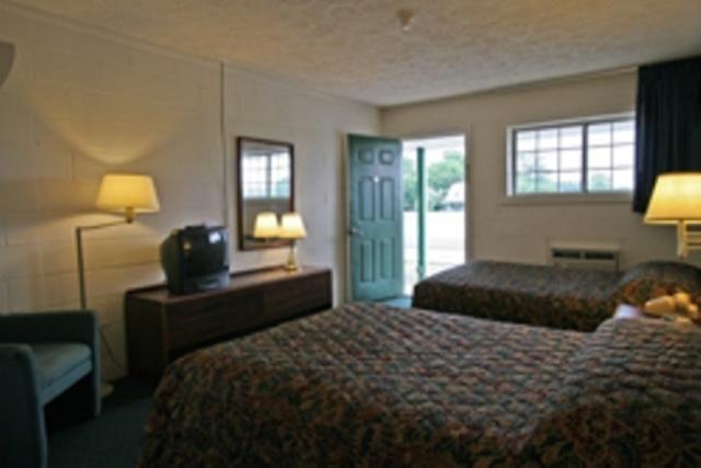 Hotel Lake Anna Glenora Phòng bức ảnh