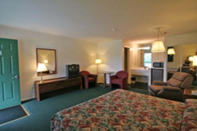 Hotel Lake Anna Glenora Phòng bức ảnh